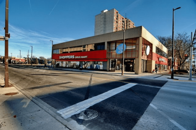 Retail Plaza, Windsor